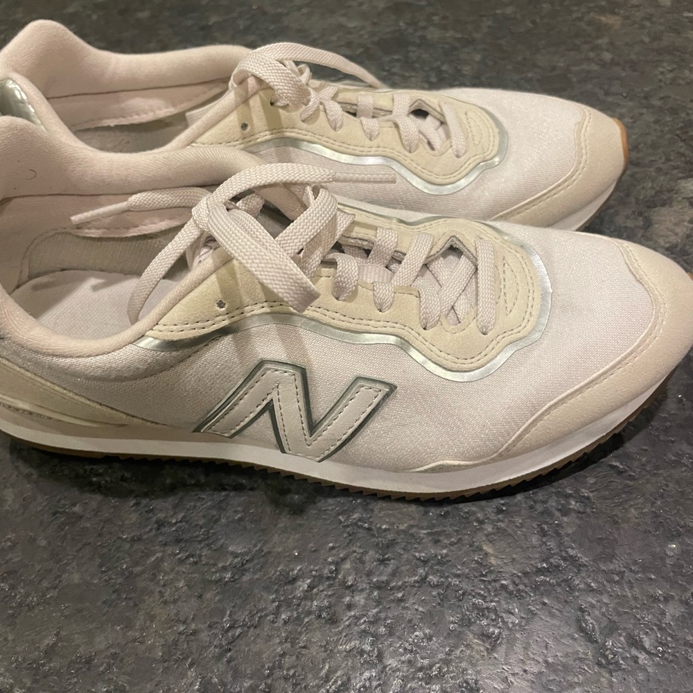 New Balance Beige and Silver Sneakers - Picture 3 of 9